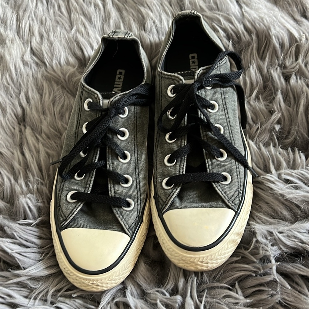 Acid Wash Converse Low Tops - Picture 2 of 6